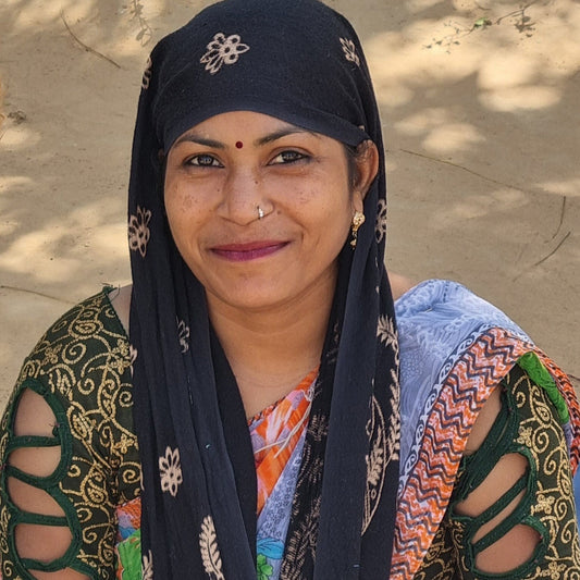 Threaded Lives: Yashoda’s Story - Artisan at Design Alchemy Collective